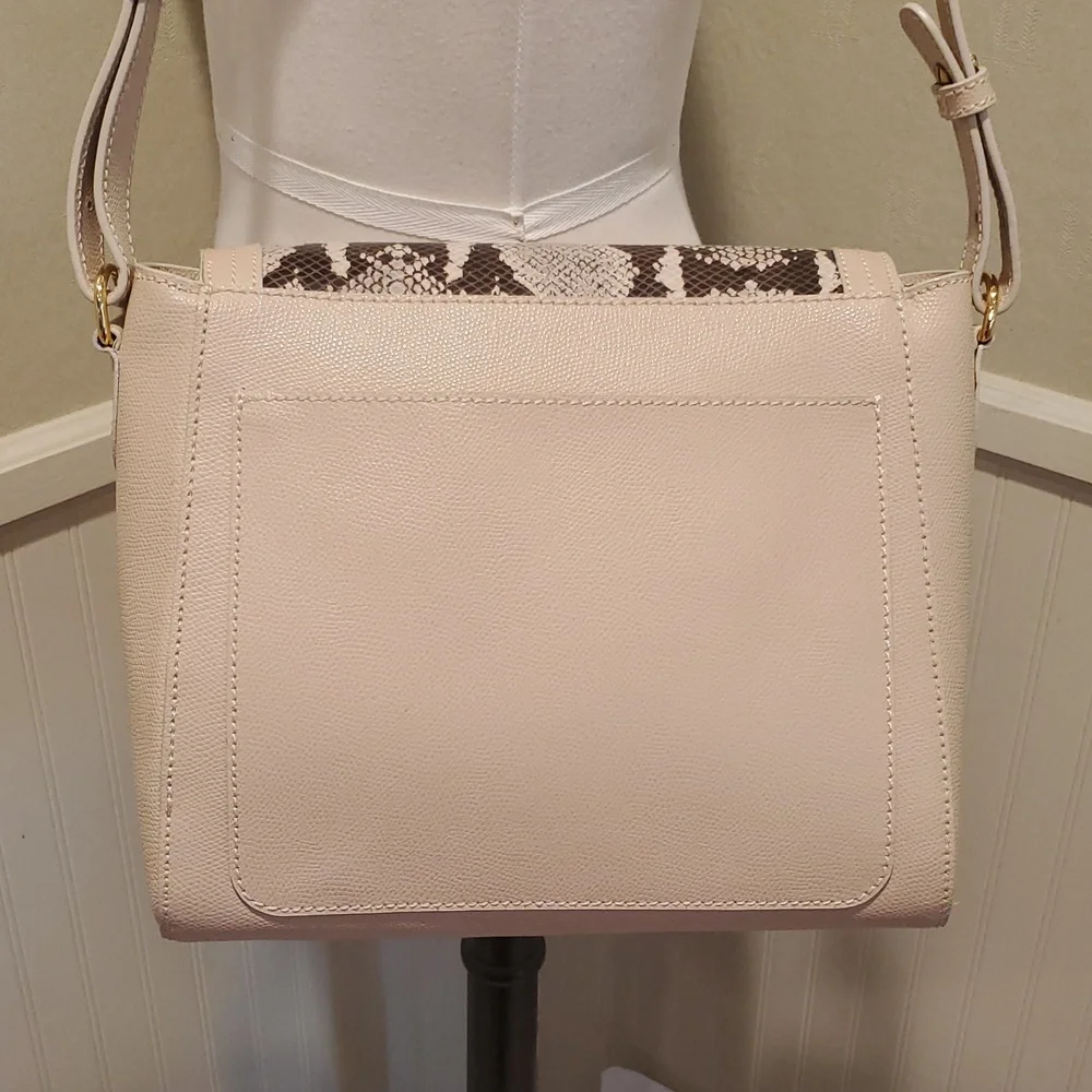 Like NEW Harper Lawrencr python print Shoulder bag